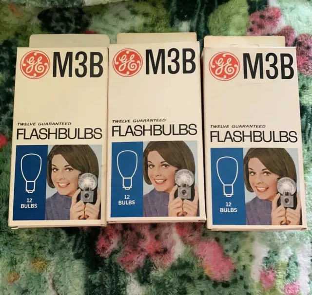Bombillas de flash GE M3B de punto azul 3 cajas de (32 bombillas) vintage nuevas stock antiguo
