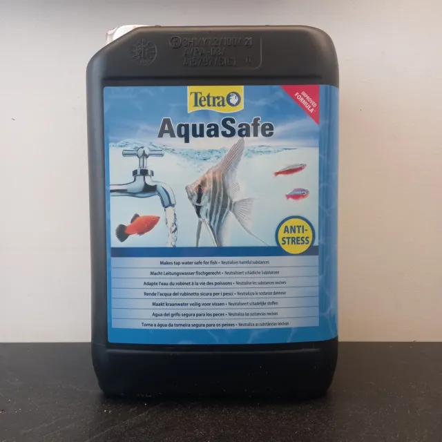 Tetra AquaSafe Biocondizionatore Elimina Cloro Vitamine per Pesci Acquario 5 lt