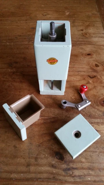 Leinbrocks MOKKA IDEAL Kaffeemühle Mühle antik Coffee DDR 60er Jahre mit Kurbel