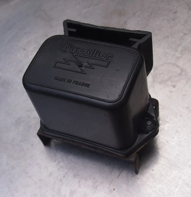 Régulateur De Tension Ducellier 8366 12V Pour Voitures Anciennes - Occasion Fonctionnel