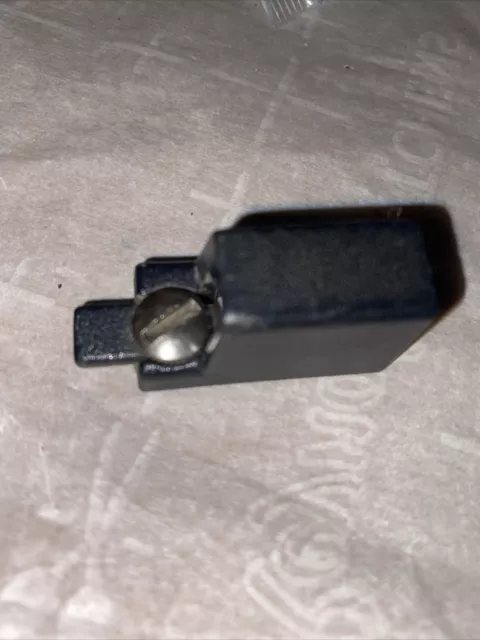 Used Motorola Rln5500a Audio Accessory Retainer Clip For CP200, CP200d, PR400