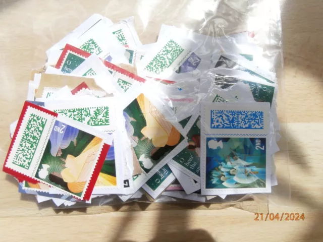 100 GB used unfranked 2ND Class Xmas stamps on paper barcoded, extras inc. (E)