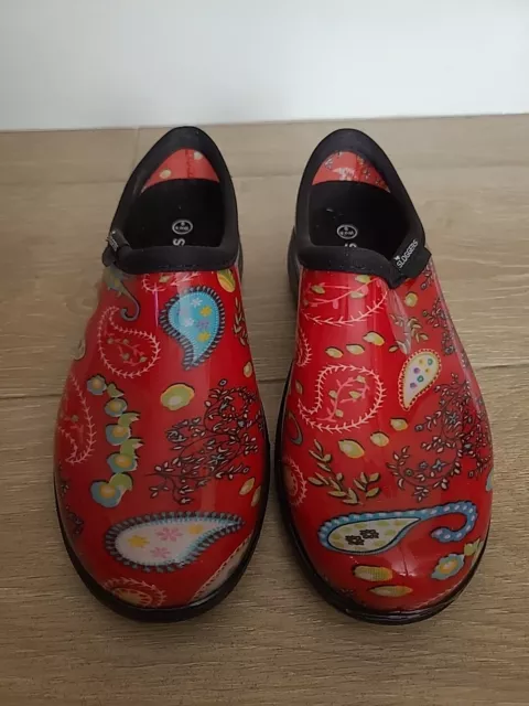 Sloggers Turf King Womans Size 9 Red Paisley Garden Slip On Shoes Comfort