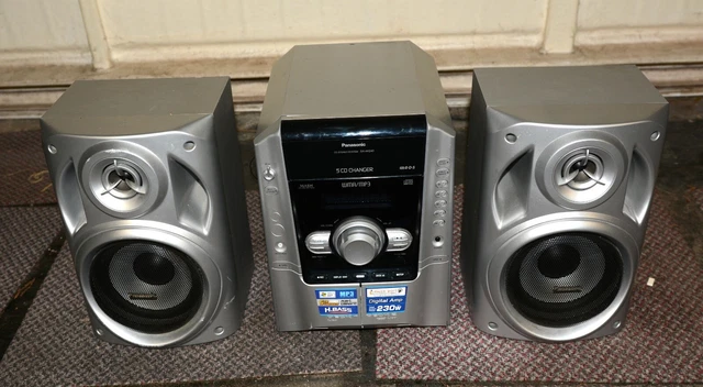 Vintage Panasonic SA-AK240 5CD Stereo System & Loud Speakers 230W