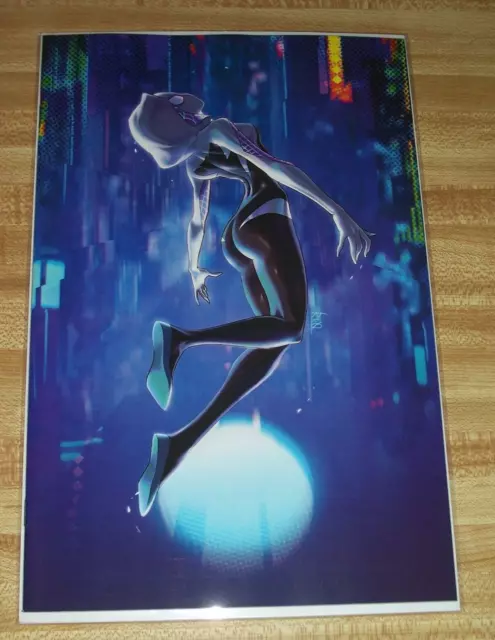 Spider-Gwen: Gwenverse #5! (2022) Retailer Excl. R1c0 Renzi Virgin Variant! NM