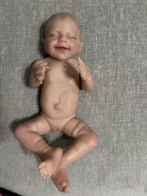 17inch Lifelike Reborn Baby Doll Sleeping Smiling Girl