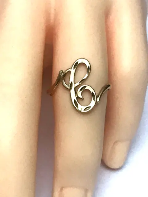 10k Solid Gold Cursive Initial Letter Alphabet Diamond Cut Ring (Medium-22.0 mm)