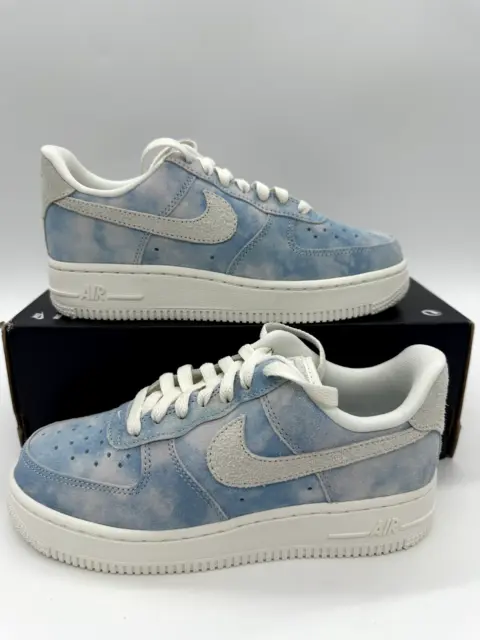 Nike Air Force 1 07 SE "Clouds" Women's size 5 Baby Blue/White shoes FD0883 400