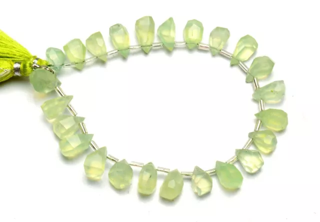 Perline a forma di goccia con taglio a pepita di prehnite naturale con...