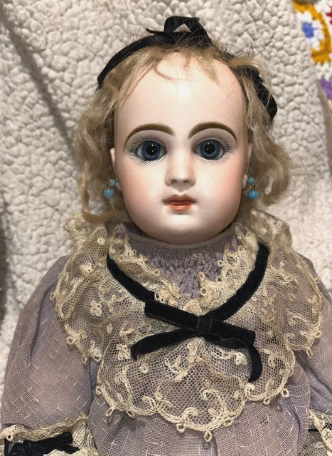 Très Jolie Poupée Bébé De Lansay • EUR 100,00 - FR