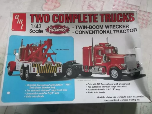 Maquette camion, Two complete trucks, marque amt, au 1/43