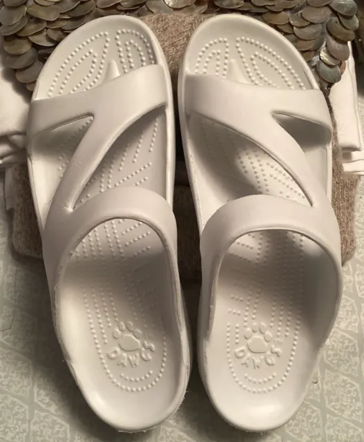 Women's Dawgs sandals white slip on size 9