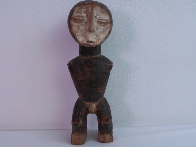 Lega statuette from D.R. Congo, african tribal art