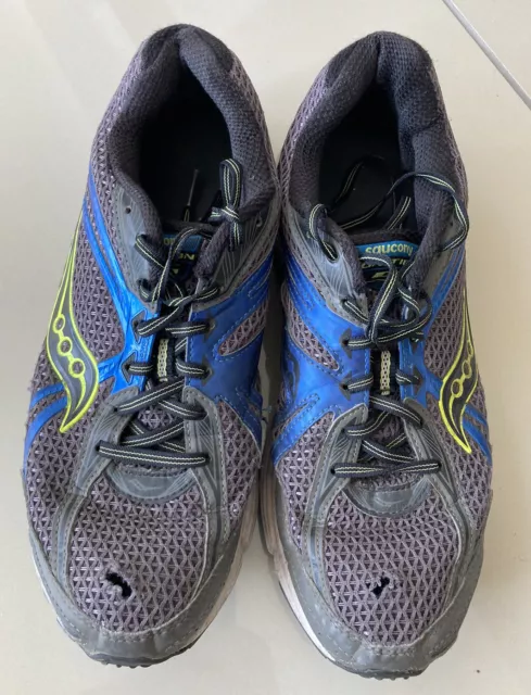 Saucony Zündung 5 Herren Laufschuhe Turnschuhe UK Größe 10 - Löcher im Zehenbereich