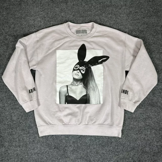 Dangerous sales woman sweater