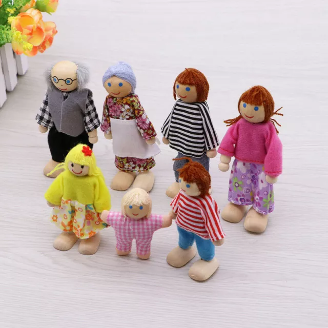 7 People Family Dolls Playset Wooden Figures for Children House Pretend Gift Z4