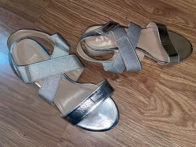 Evans clearance wide sandals
