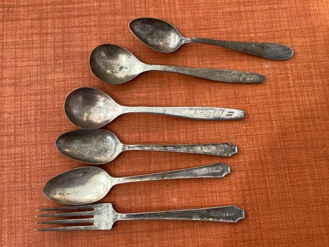 6 Pieces Of Airline Silverware, Capital, United, UAL. Used 5 Spoons 1 Fork