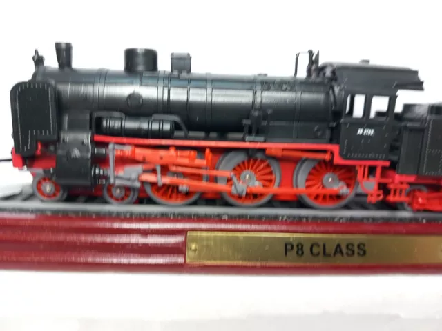 Atlas Editions P8 Class 1:100 Scale Static Locomotive Model Train 20cms 3