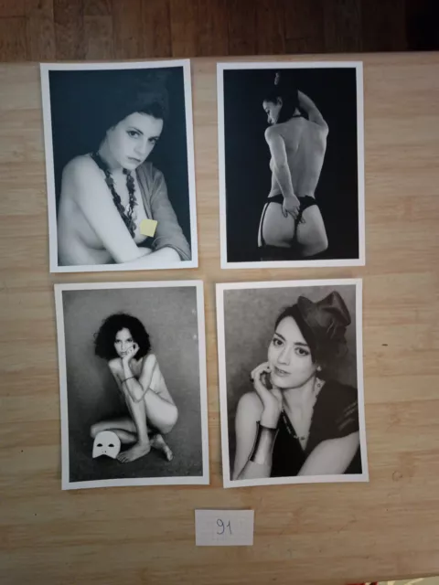 Lot de 4 photos argentique nu femme  format 13X18cm circa 1980. Nu artistique En