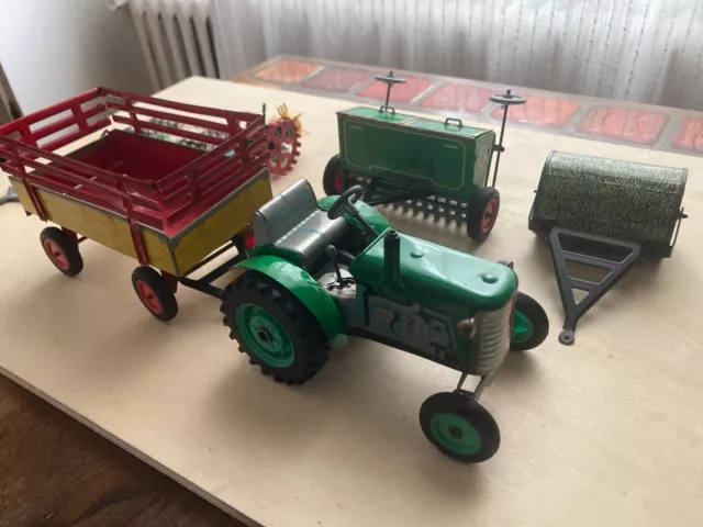 TRACTEUR ZETOR KOVAP jouet en tole mécanique old toys tin toys jouet ancien RARE
