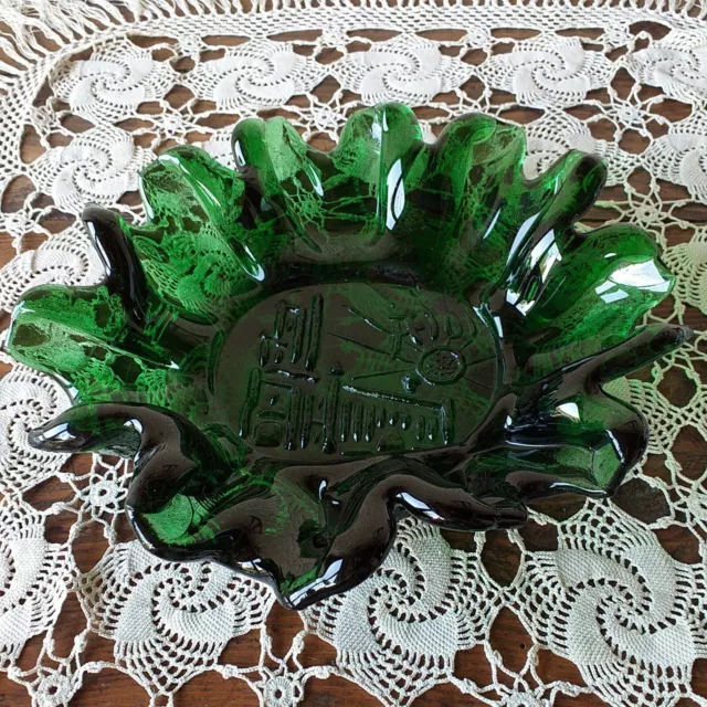 Magnifique Coupe Verte En Verre Très Épais Belle Forme Originale Cathédrale ALBI