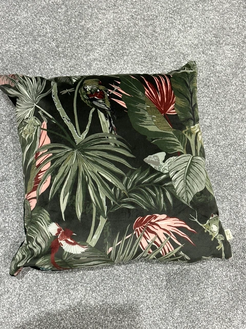 Habitat deals regency cushion