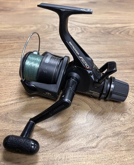 Pflueger President XT Moulinet de pêche Rotatif Taille 35, 10 Système de roulement à Billes en Acier Inoxydable, Frein Avant en Feutre d'huile scellé, Corps en Carbone avec Arbre Principal et