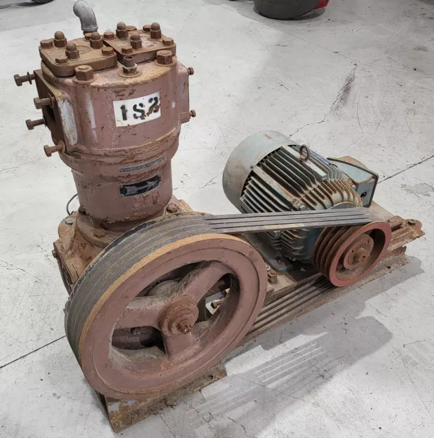 Antique Vintage Air Compressor