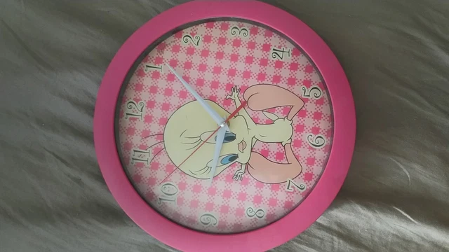 horloge murale titi couleur rose fonctionne avec une pile 