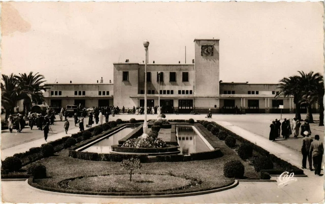 CPA AK MAROC OUDJDA - Place de la Gare (280926)