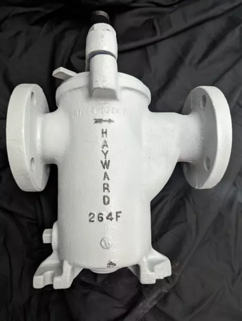 2 in Hayward cast iron strainer ez-open model 72 150lb flange basket 1/4" perf