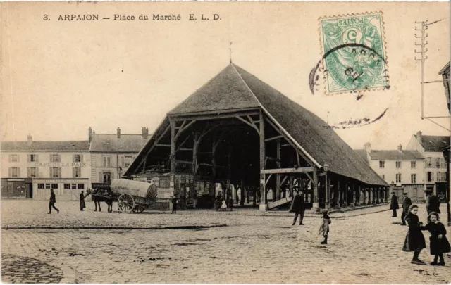 CPA Arpajon Place du Marche FRANCE (1372064)