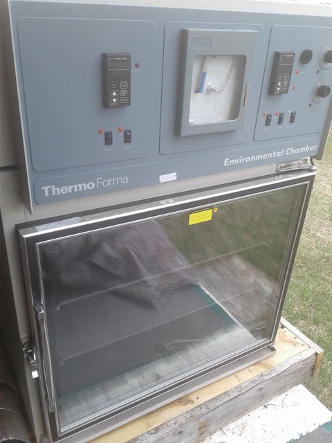 Thermo Forma 3911 Environmental Chamber