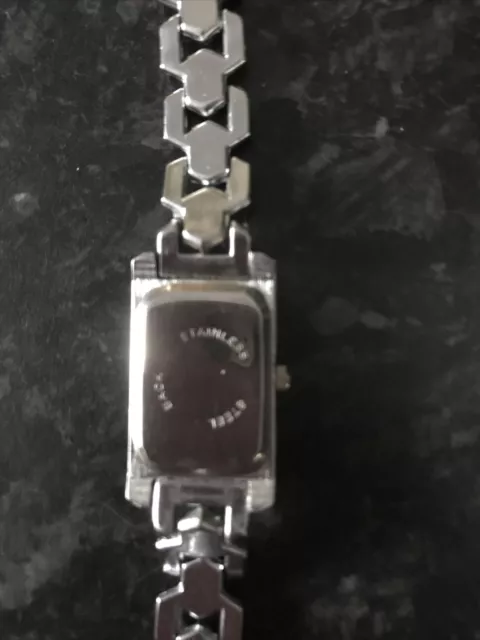BTL LADIES QUARTZ 142 Watch .Good Condition. 7.1 2 Inch Overal length 6.00 PicClick UK