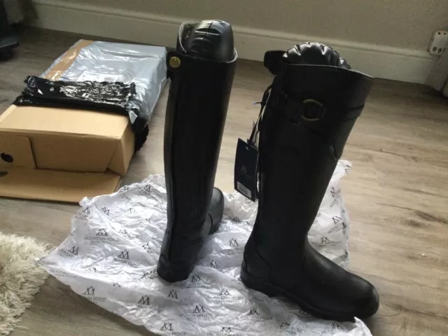 BNWT Mountain Horse Spring River boots black RR size 6.5 Read Discription