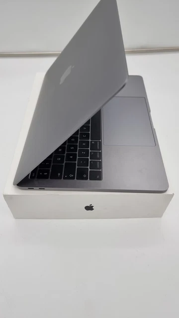 Apple MacBook Pro 13" Core i5 128 GB SSD 8 GB RAM 3