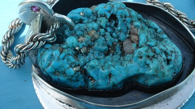 Vintage Nugget Seafoam Sterling Morenci Turquoise Pendant Thunderbird Pawn