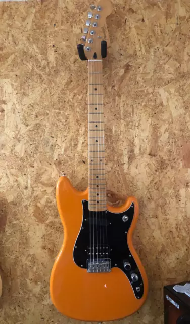Fender Duo Sonic guitar - Capri orange