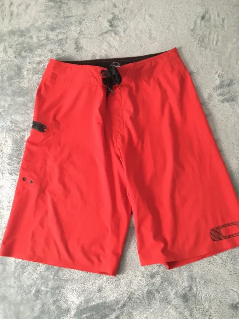 OAKLEY MEN'S Red Board Shorts SIZE 30