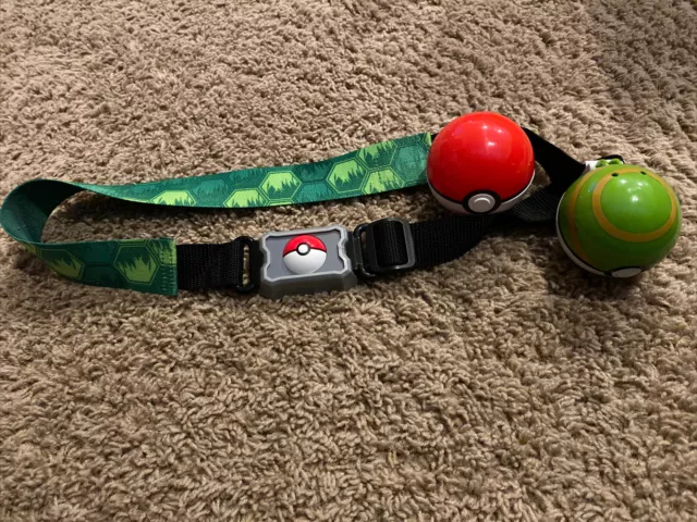 Pokemon Belt Clip N Carry Pokeball Tomy With Pokeballs FF