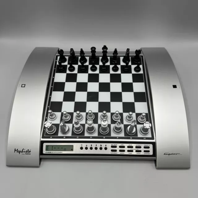 Saitek Mephisto Explorer elektronisches Schach Computerspiel Reise Kasparov unterstützt