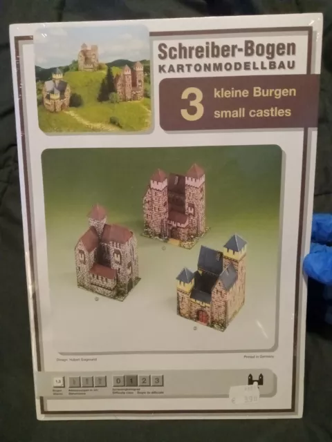 Rare vintage Schreiber-Bogen model construction 3 piece set 3 small castles.