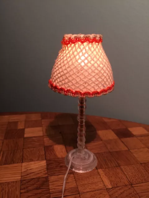 Lampe Stehlampe funktioniert  Puppenhaus Puppenstube 1:12 dollhouse lamp