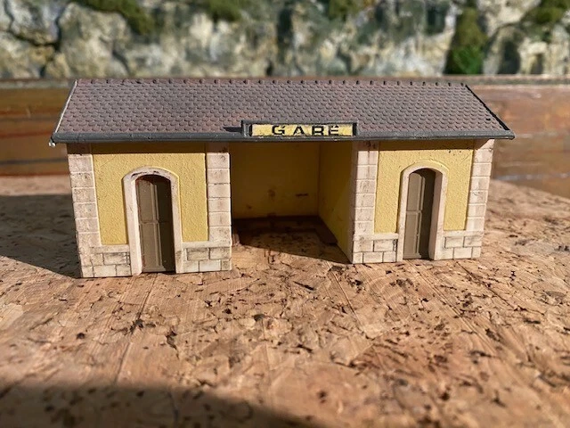 Faller Mur De Quai – Modélisme Ferroviaire H0, échelle 1:87, Décor, 520x16x42 Mm, à Assembler, Dès 14 Ans