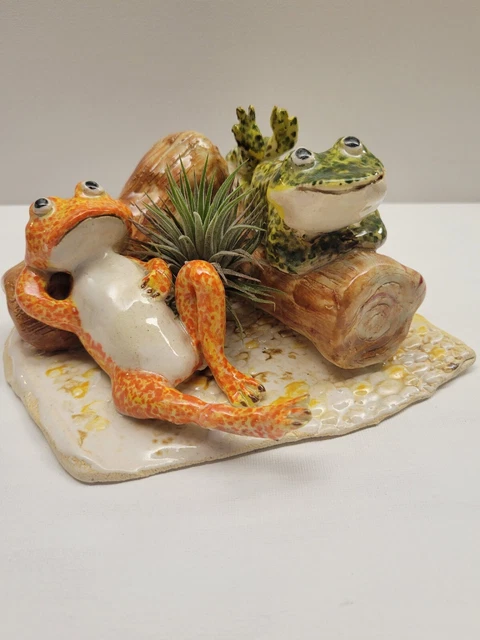 Lazy Frog Figurine