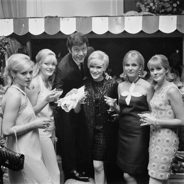 LIONEL BLAIR WITH his sister Joyce Blair group of dancers UK 1966 OLD