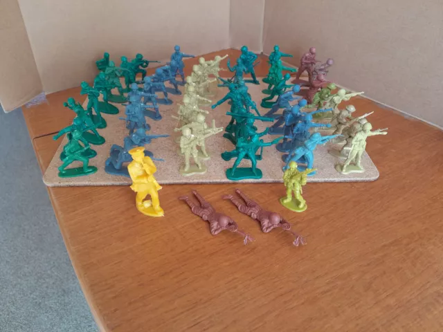 Job Lot  of   53   Plastic Toy Soldiers.  50 mm Shades of Green  and Cream