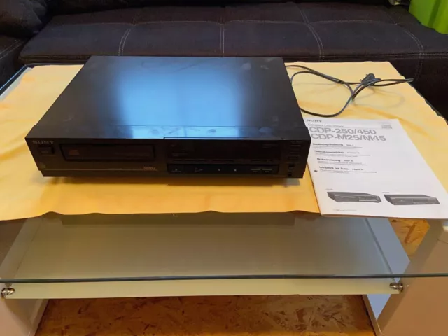 Sony Compact Disc Player. CDP- 450. Voll funktionsfähig mit Anleitung!