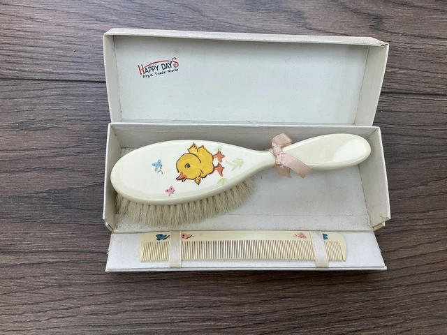 Vintage 1960’s Cute Babies /Infants  Brush, Comb Set